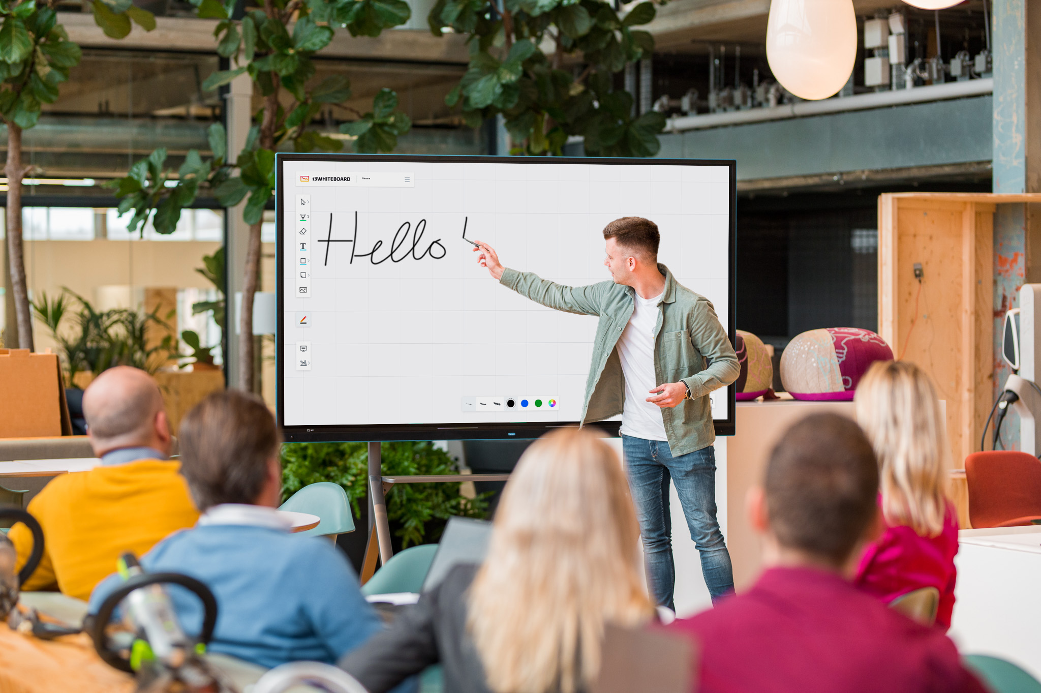 Solstice AV signs distribution deal with i3Connect for interactive displays