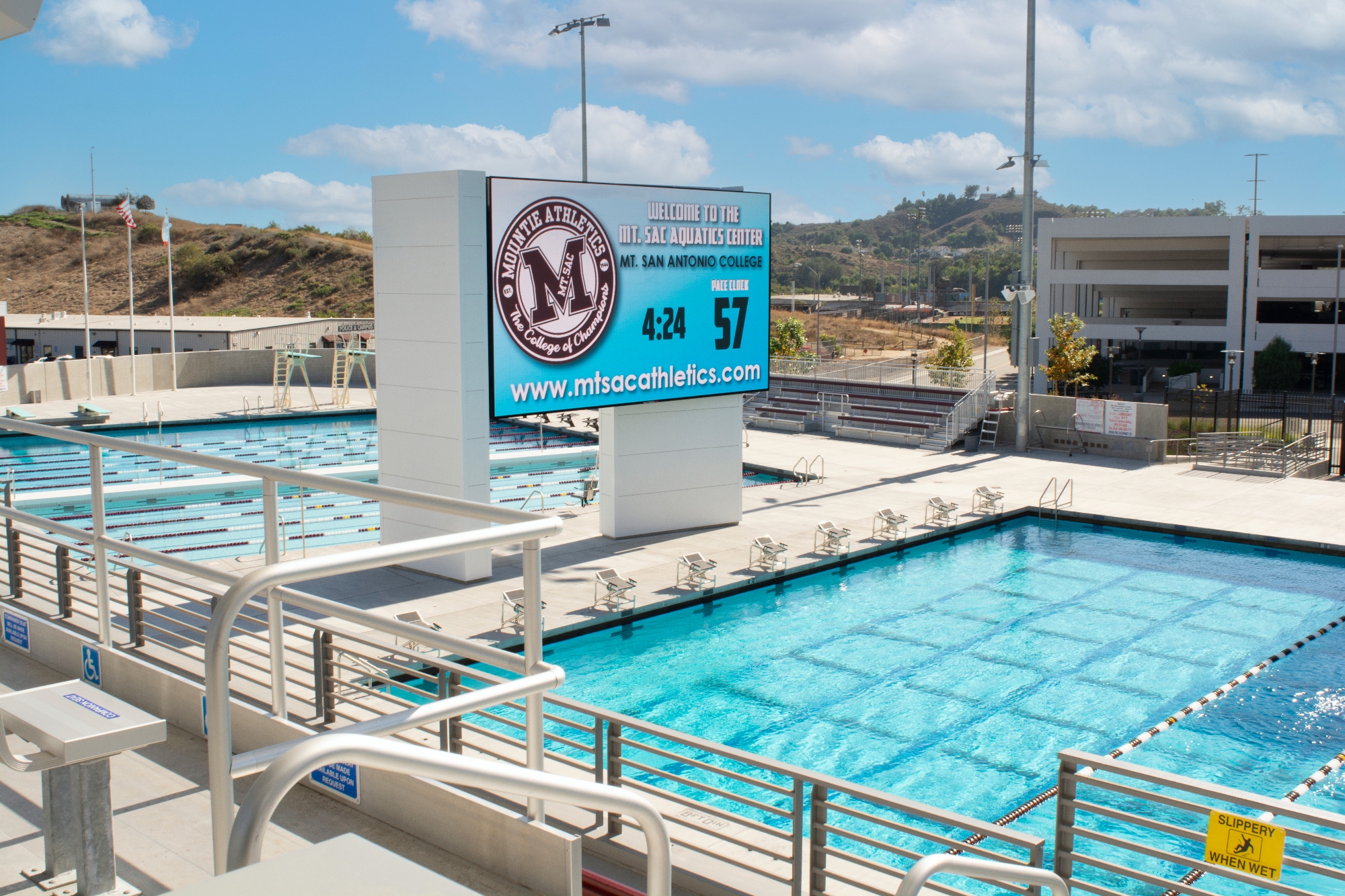 Extron NAV system updates aquatics centre and gym complex