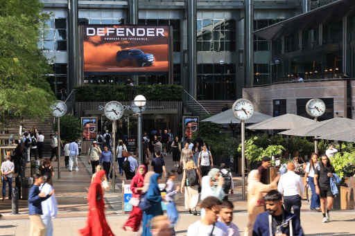 Ocean Outdoor UK retains Canary Wharf DOOH contract