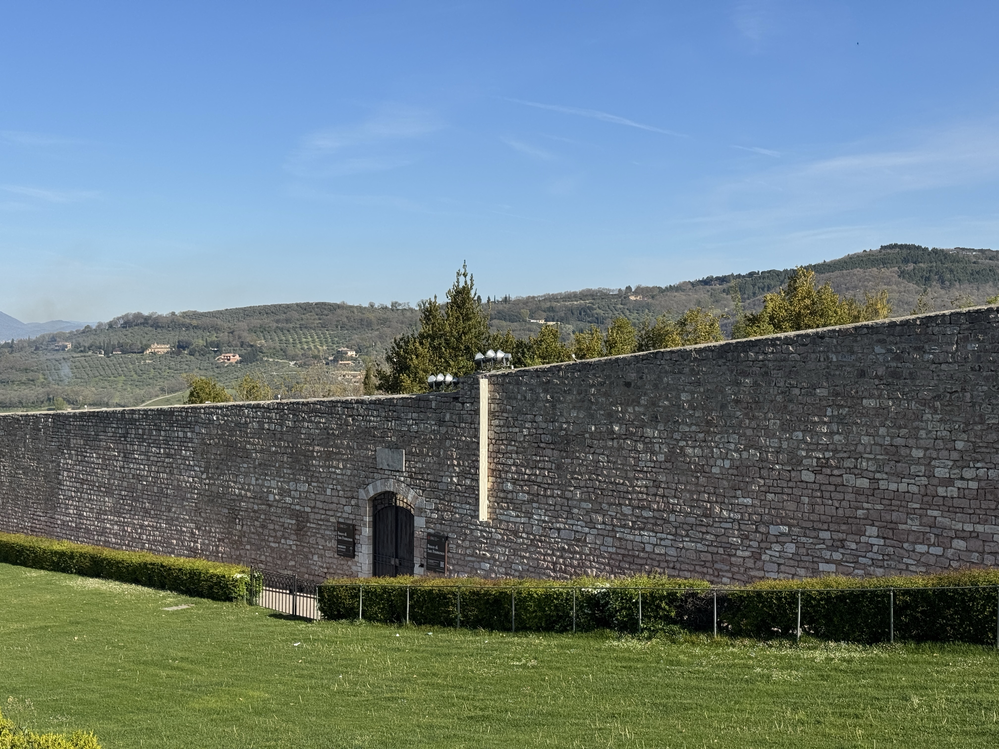Basilica of St. Francis of Assisi enhances pilgrim experience with JBL Intellivox, BSS and AMX