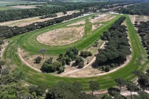 Italy&rsquo;s San Rossore Racecourse modernises with JBL and Crown