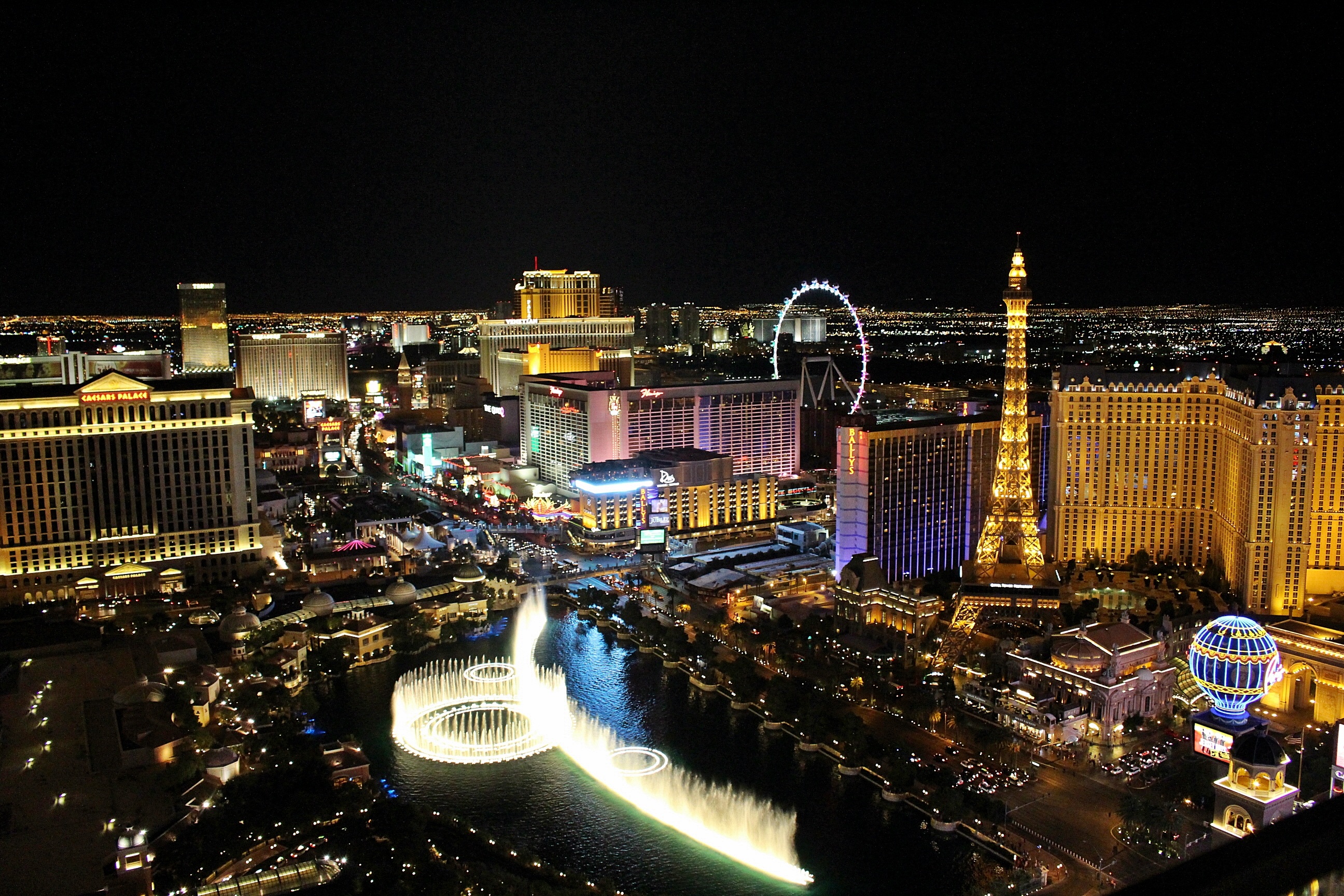Iconic Las Vegas casino installs amps from Powersoft