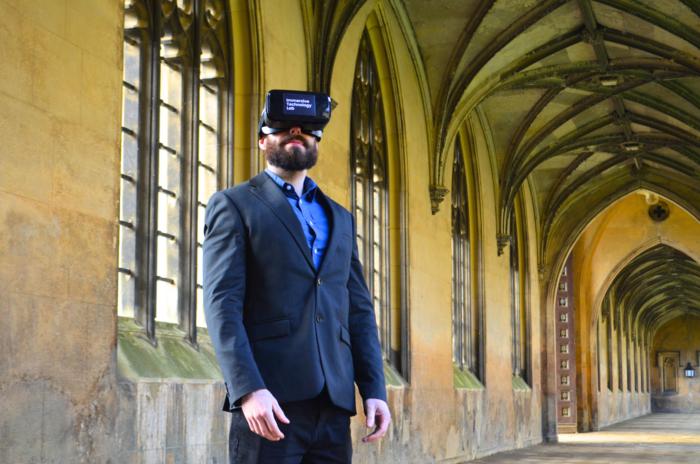Scientist launches free VR platform to eliminate the fear of public speaking