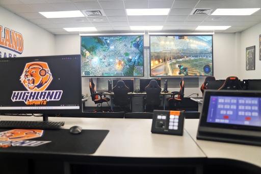 Extron switching and connectivity helps college create esports hub
