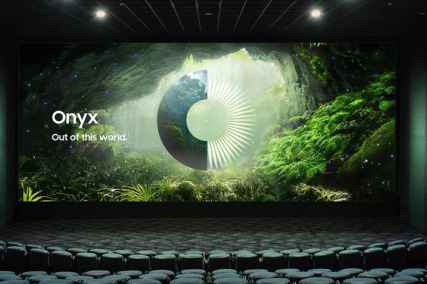 Samsung introduces biggest Onyx LED display yet
