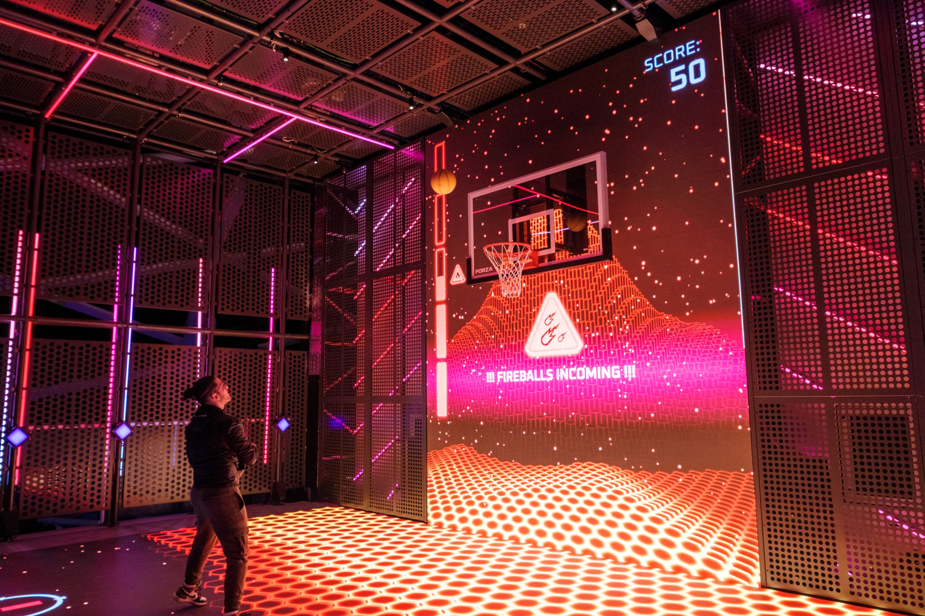 Conductr installs outdoor digital LED sports court onboard NCL’s Norwegian Aqua cruise ship