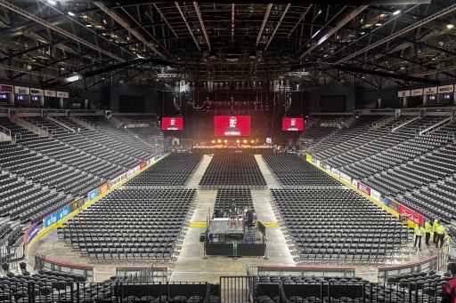 d&amp;b SL-Series delivers speech clarity for Roy Keane and Roddy Doyle arena shows