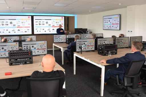 Lightware offers AVIXA Renewal Units for D&uuml;sseldorf in-person training