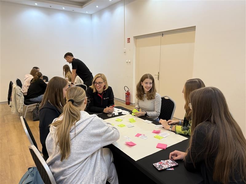 Lightware hosts people-focused ESG initiatives