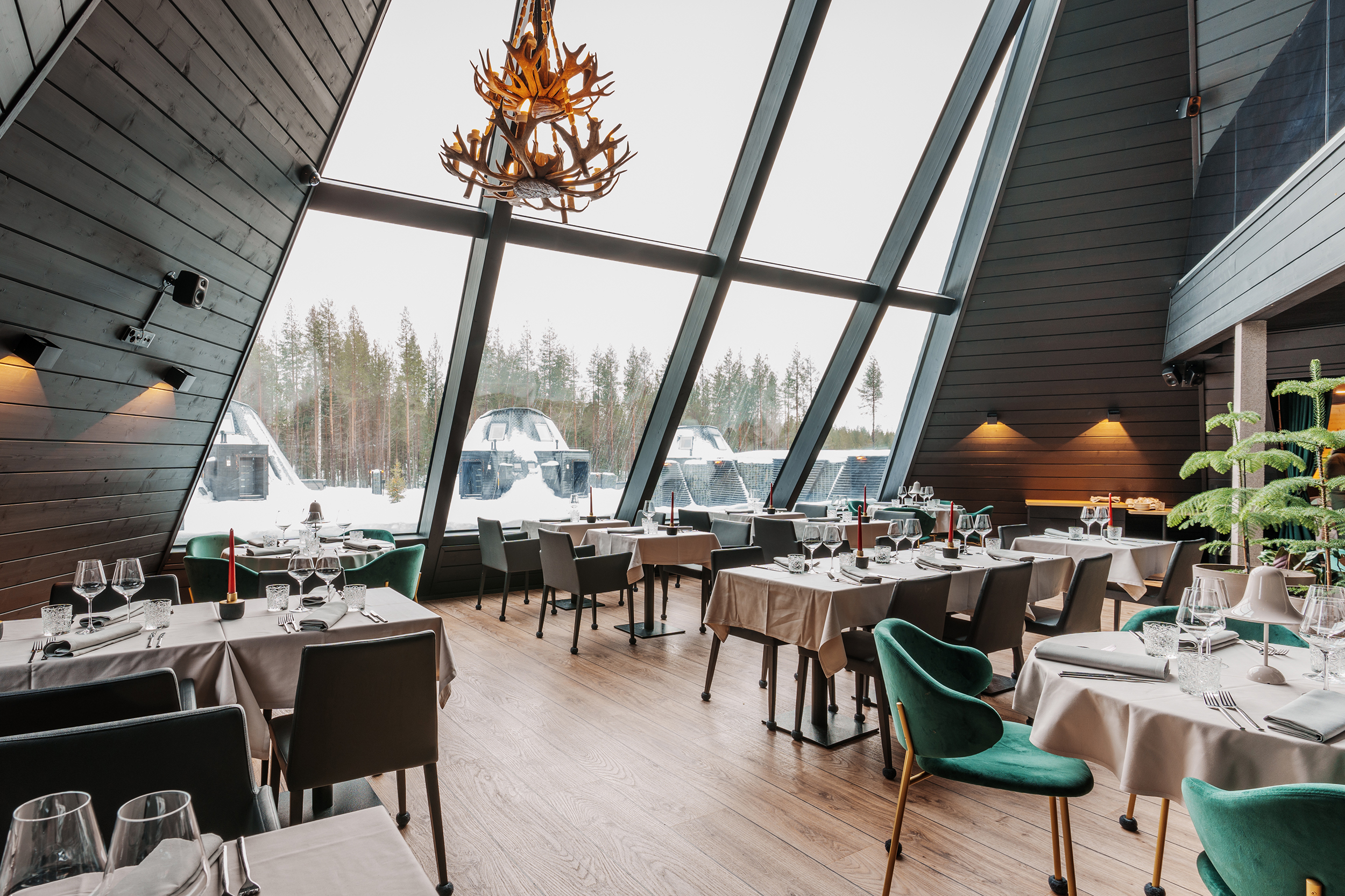 Genelec Smart IP elevates the dining experience in Lapland's Glass Resort