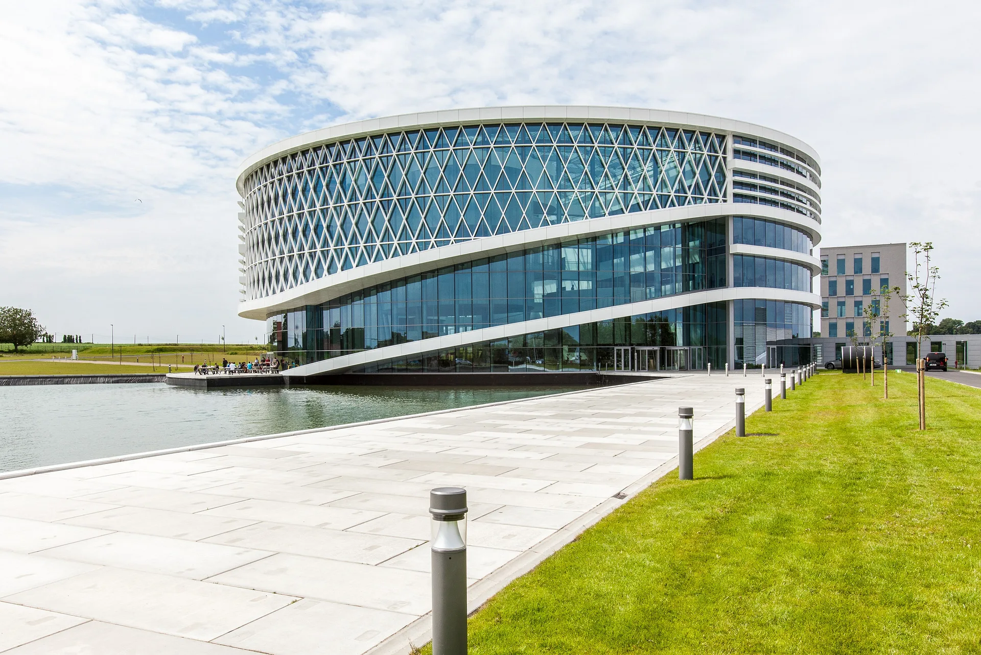 Recovery in EMEA helps Barco Half Year 2025 results record &#039;solid&#039; performance
