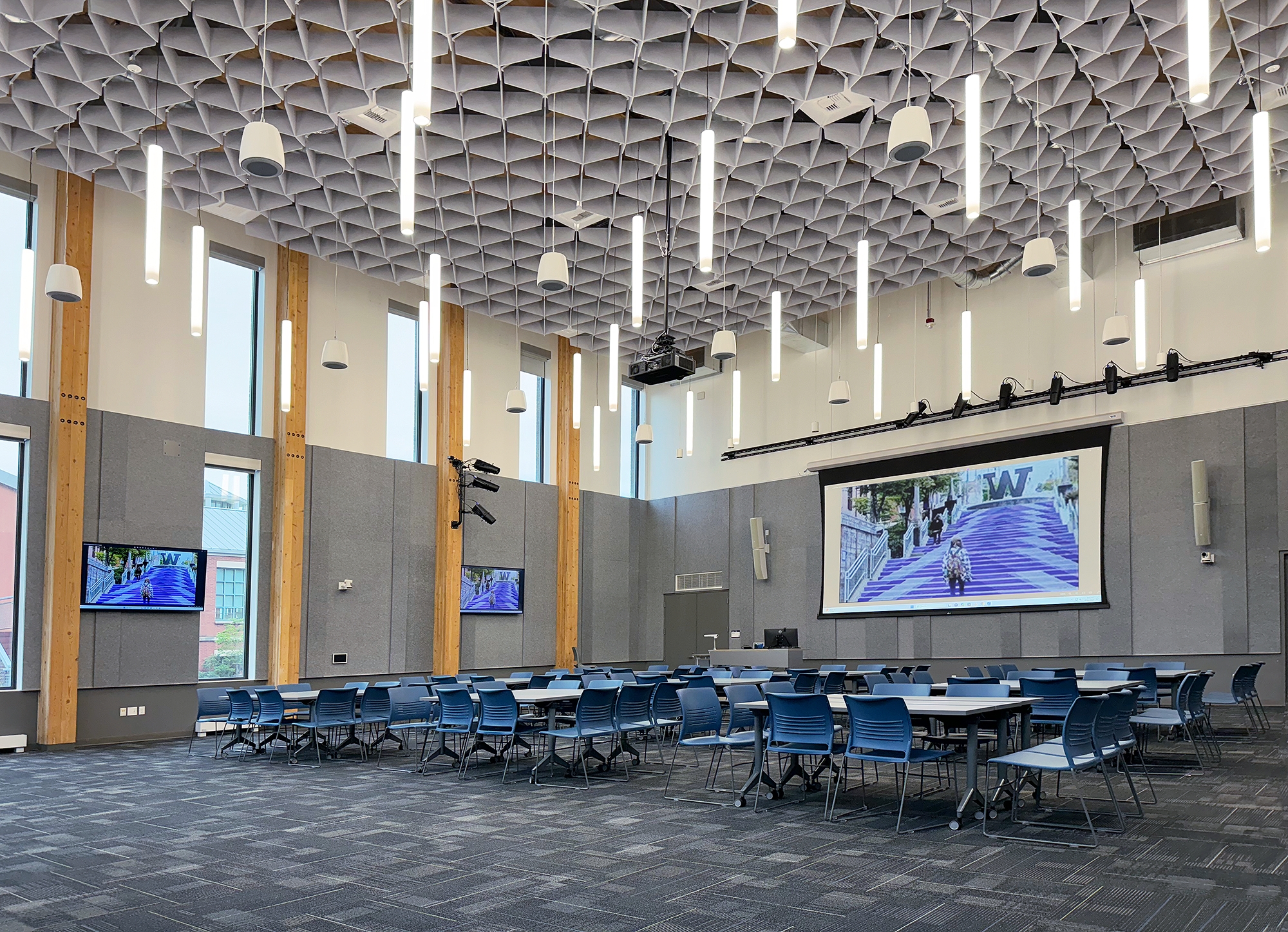 University continues long-standing relationship with Extron AV in latest campus build