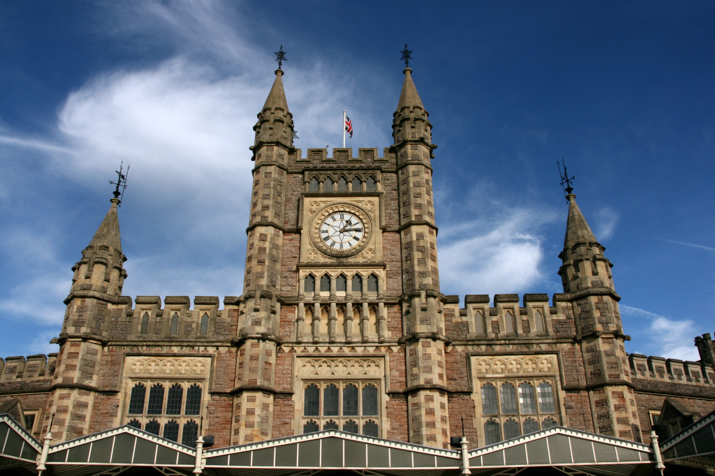Ampetronic completes installation of Auri at Bristol Temple Meads Station