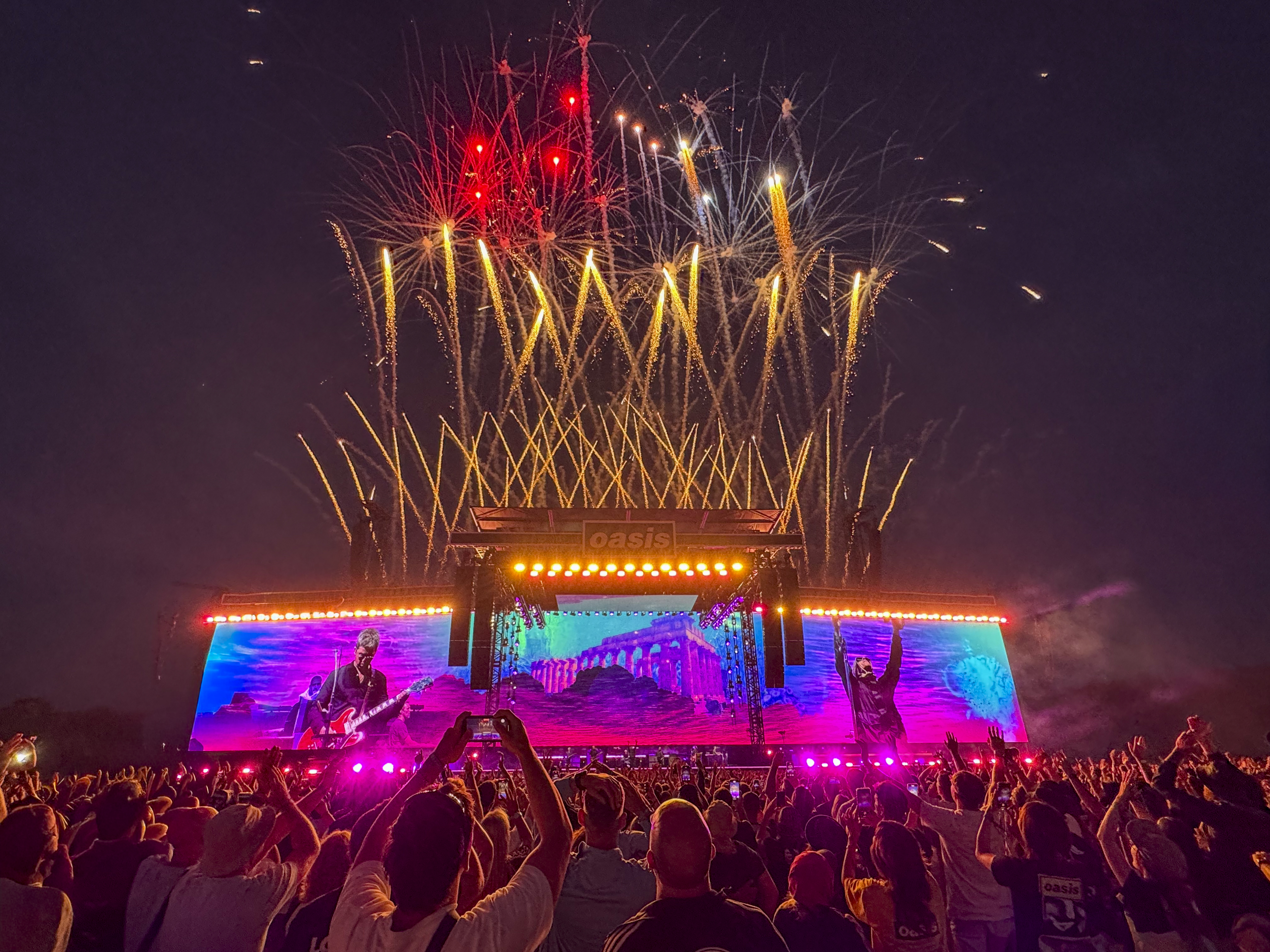 L-Acoustics delivers unforgettable audio at Oasis tour