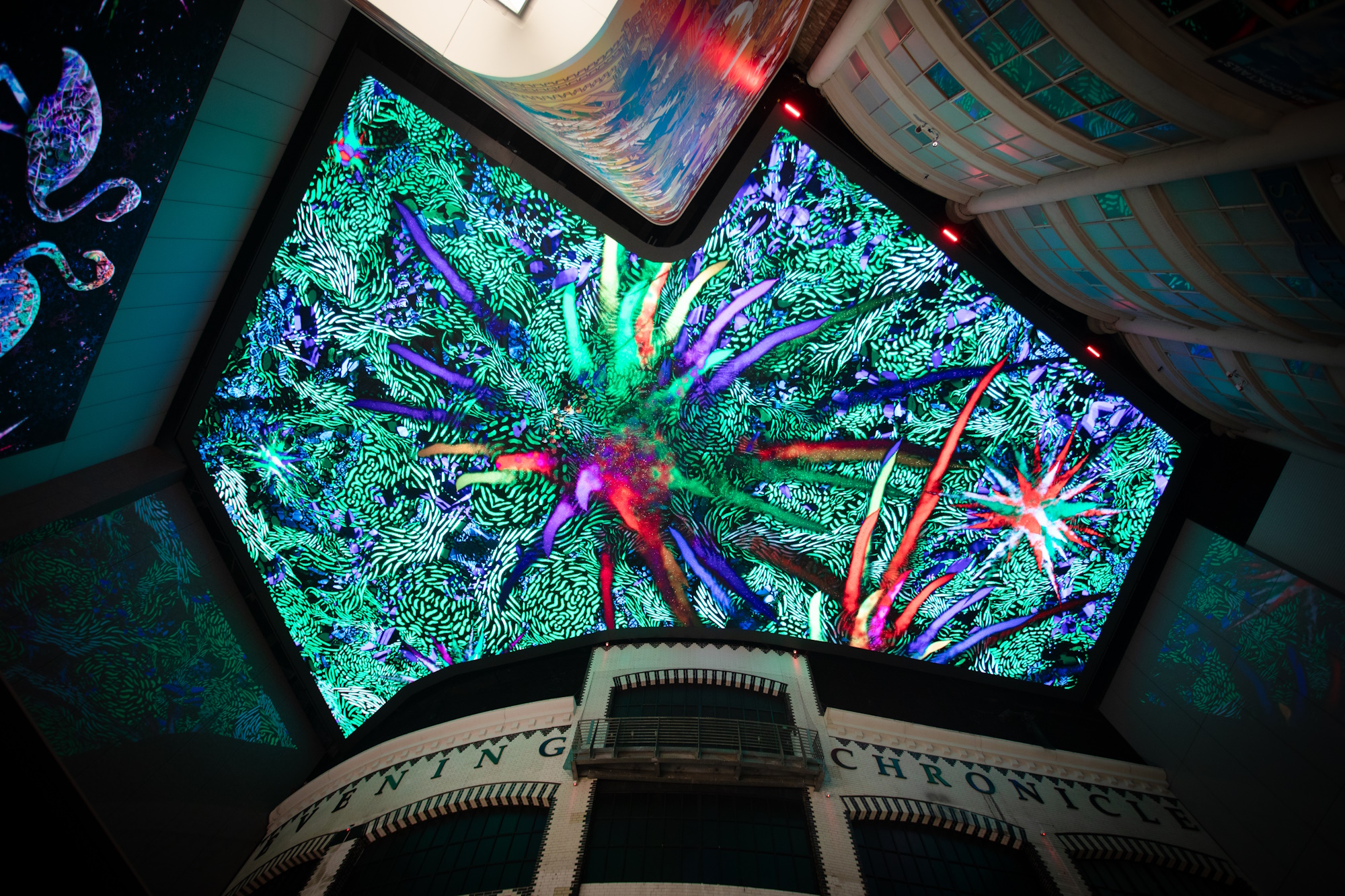 Pixel Artworks and Rupert Newman take over Europe’s biggest digital ceiling