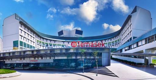 Temasek Polytechnic uses Extron AV and Teams to create hybrid classrooms