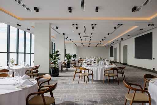 Crowne Plaza Adelaide Mawson Lakes installs JBL speakers for self-managed AV