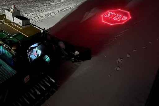 Disco lasers more effective than VR for heavy machinery operator safety